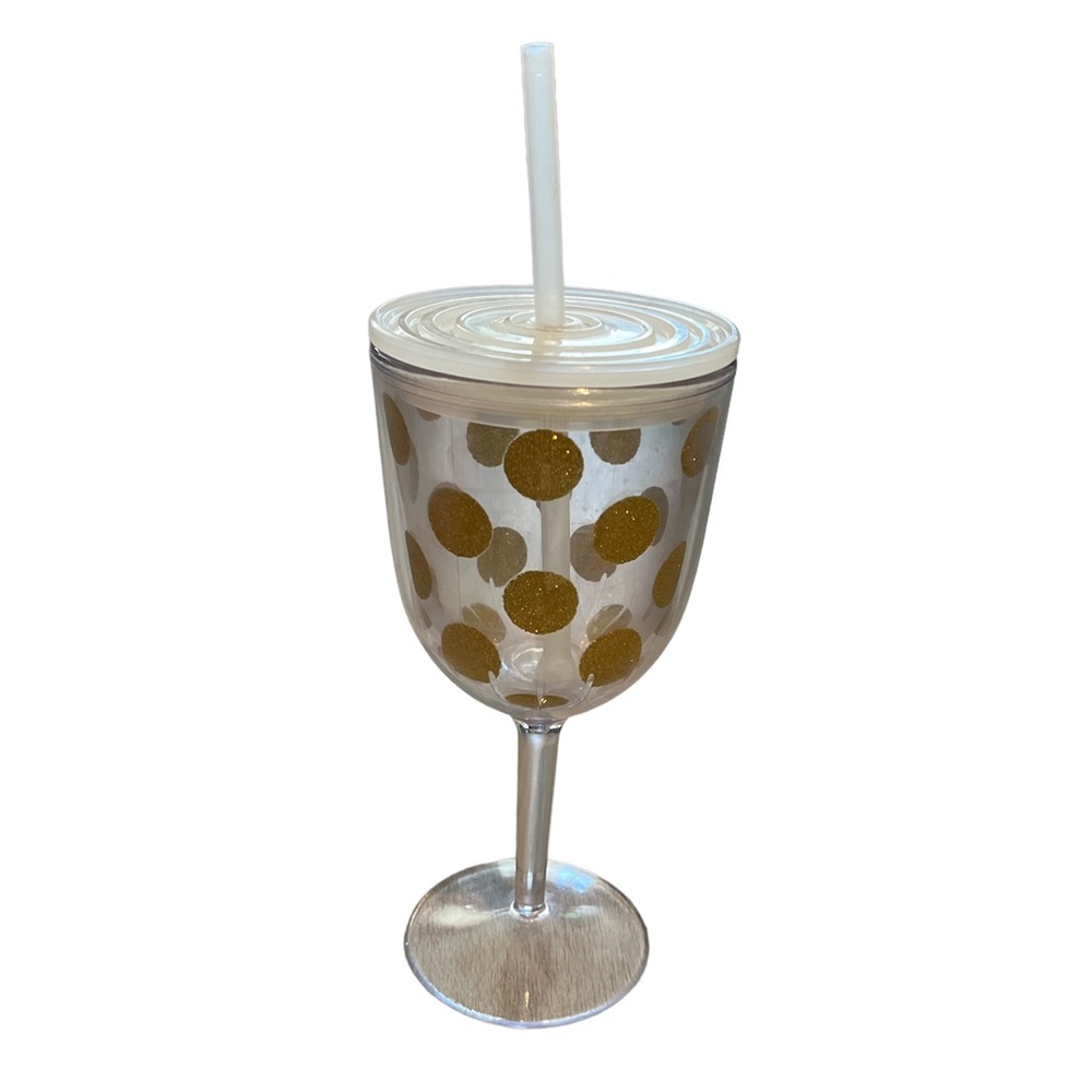 Plastic wine cup